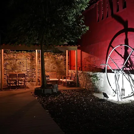 Liiiving In - Historic Clerigos *