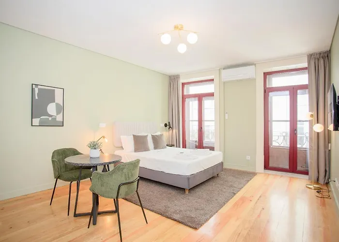 Liiiving In - Historic Clerigos Porto