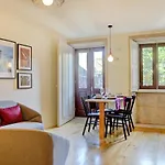 Liiiving In - Historic Clerigos アパート ポルト