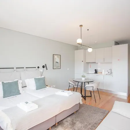 Apartament Liiiving In - Historic Clerigos